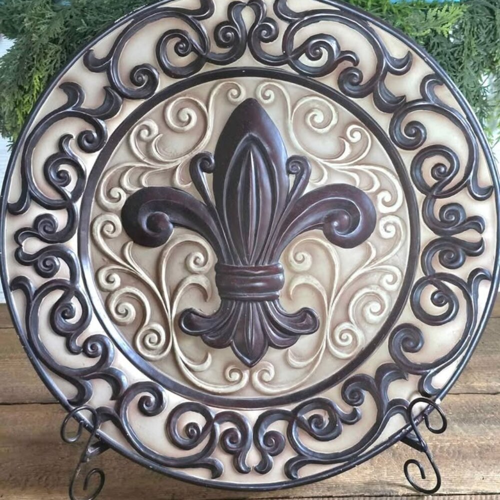Heavy Ornate Fleur de Lis Display Plate & Stand